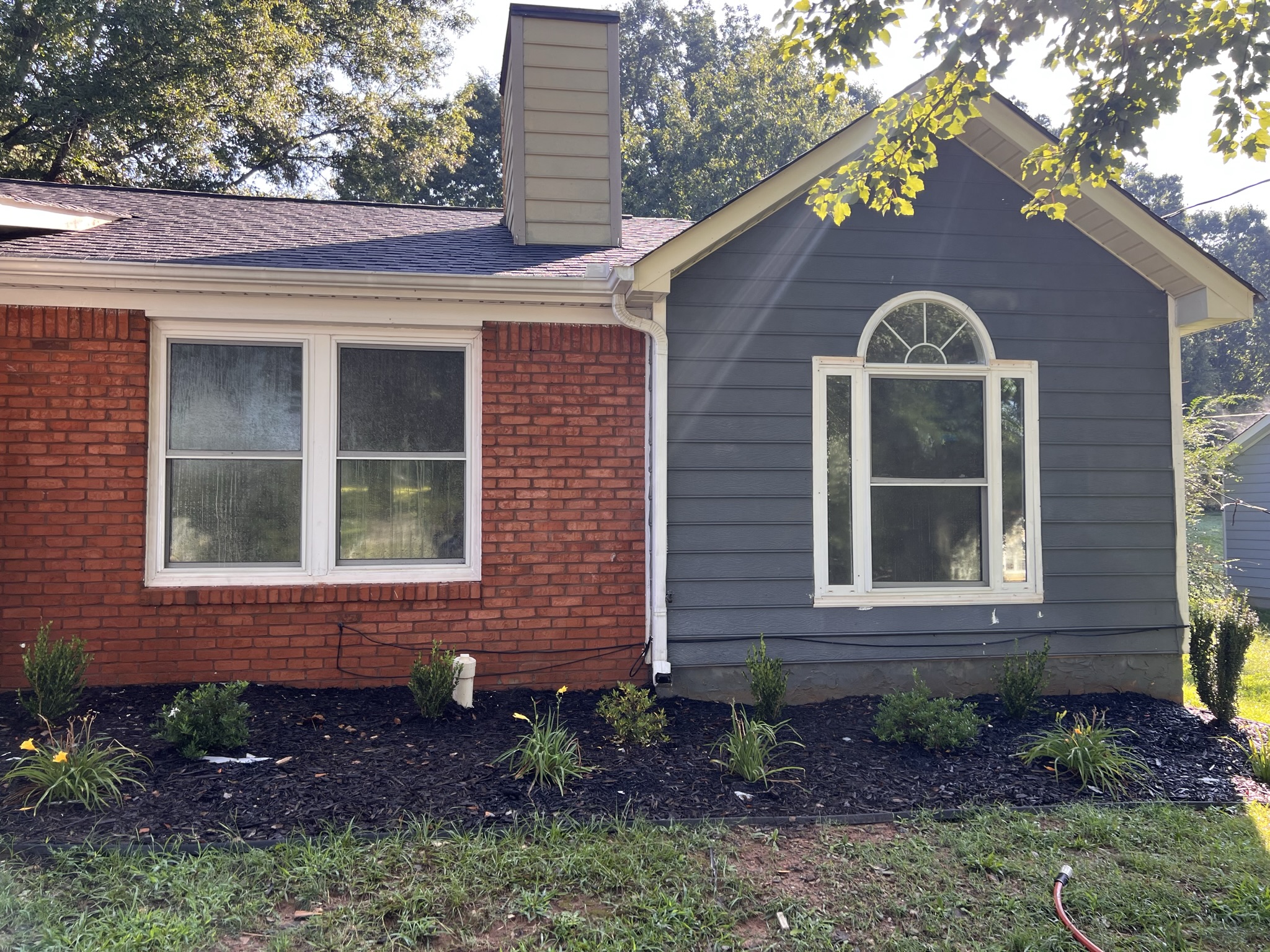 Real Estate Investors Succeed with a House Washing in Jonesboro, GA